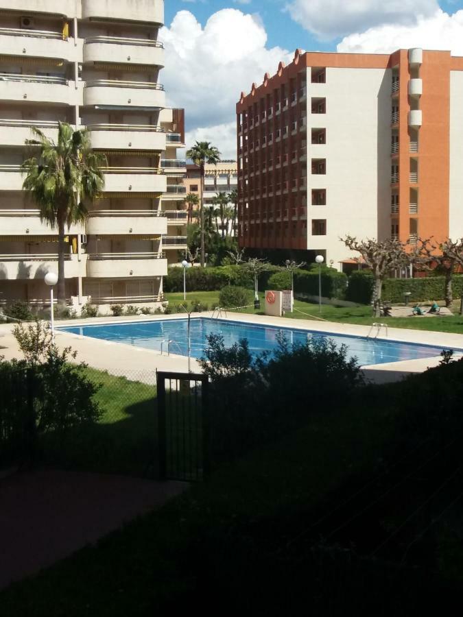 Bonito Apartamento Con Varias Piscinas Salou Exterior photo